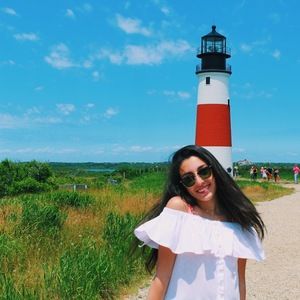 Meet your Posher, Alexis